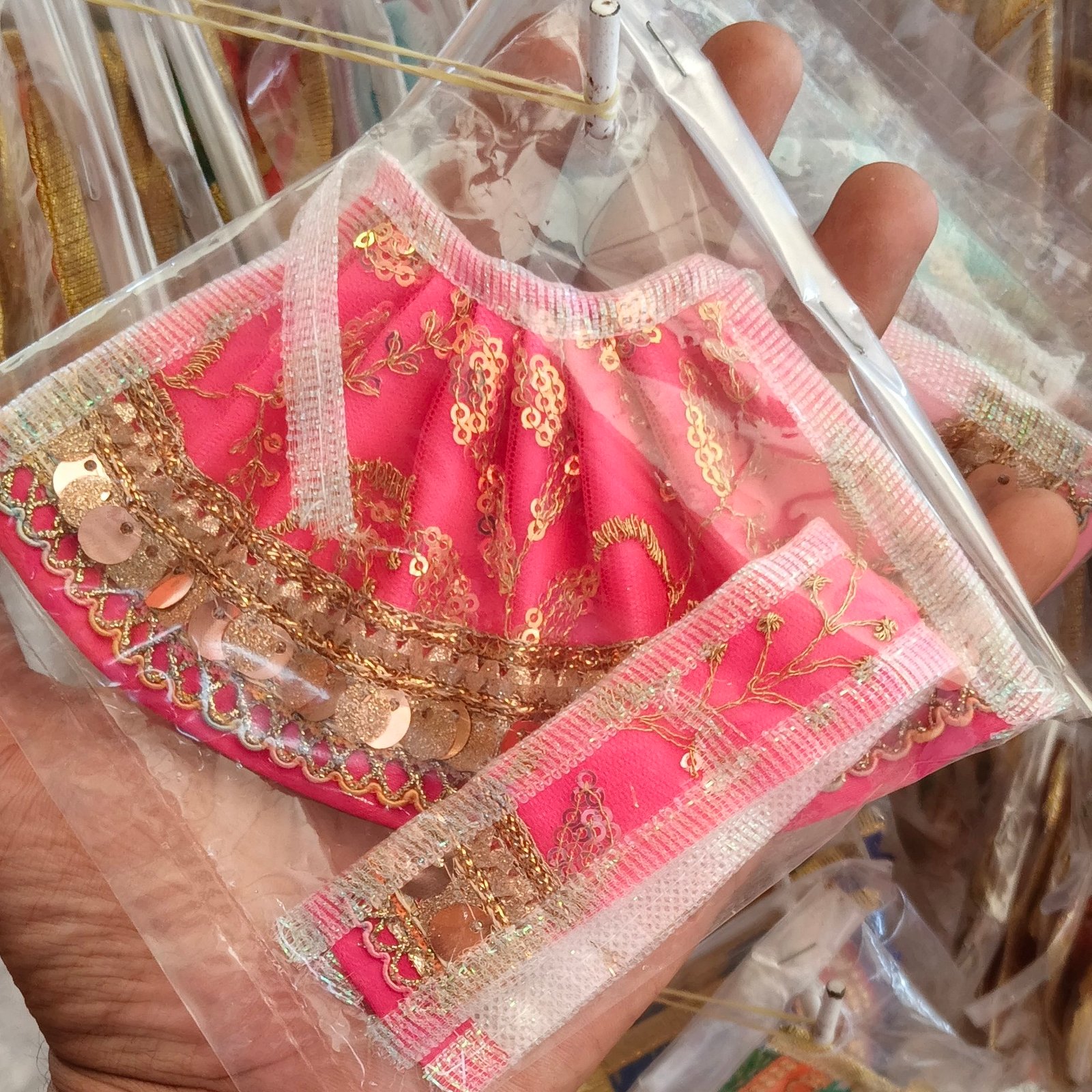 ४ नंबर देवी कपड़े साइज